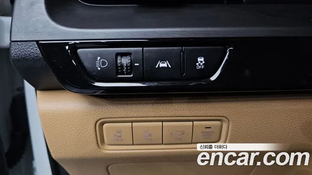 Kia Canival — Фото автомобиля 27