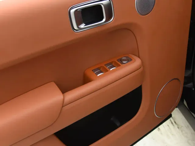 Li Auto L7 — Фото автомобиля 11