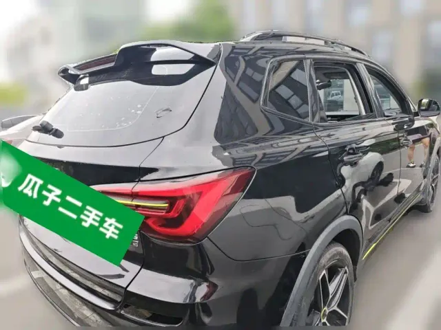 Roewe RX5 — Фото автомобиля 4