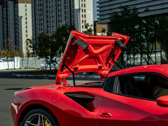 Ferrari F8 — Фото автомобиля 5