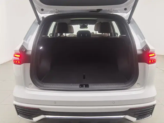 Geely Xingyue L — Фото автомобиля 16