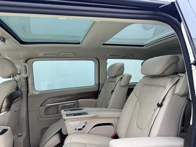 Mercedes-Benz V-Class — Фото автомобиля 7