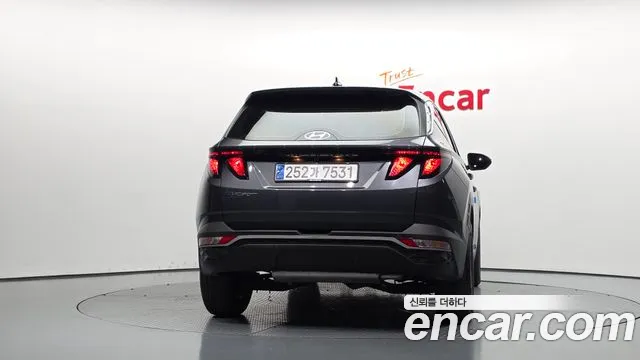 Hyundai Tucson Tucson (NX4) Бензин 1.6 турбо 2WD — Фото автомобиля 4