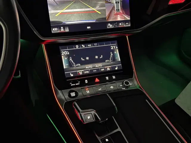 Audi A7L — Фото автомобиля 10