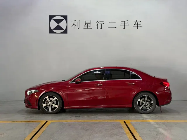 Mercedes-Benz A-Class — Фото автомобиля 14