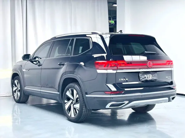 Volkswagen Teramont — Фото автомобиля 9