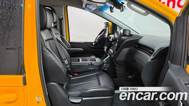 Hyundai Staria Staria L3.5 Школьный автобус — Фото автомобиля 24