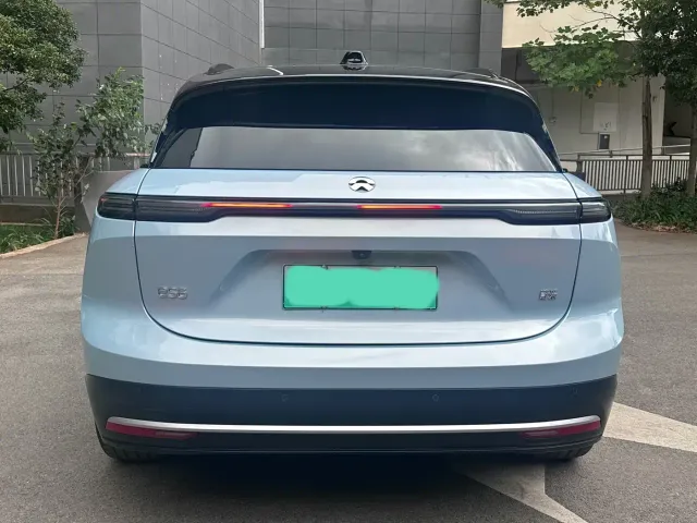 Nio ES6 — Фото автомобиля 17