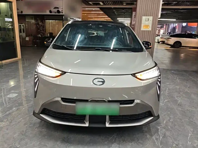 GAC Aion Y — Фото автомобиля 2