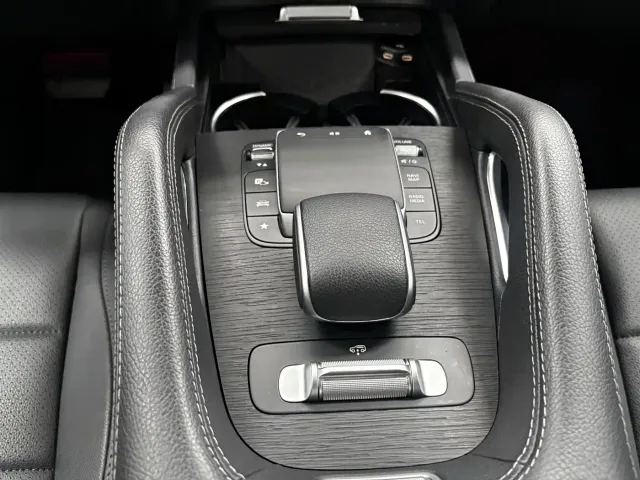 Mercedes-Benz GLE-Class — Фото автомобиля 20