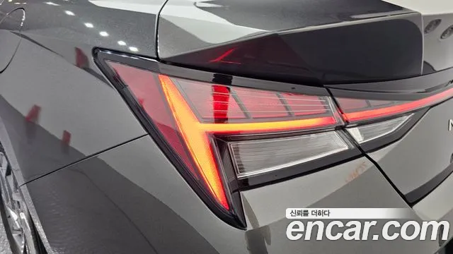 Hyundai AVANTE — Фото автомобиля 19