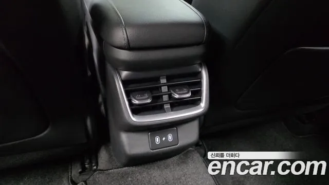 Hyundai Grandeur GN7 — Фото автомобиля 30
