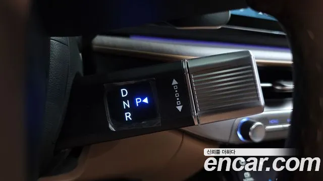 Hyundai Grandeur GN7 — Фото автомобиля 12