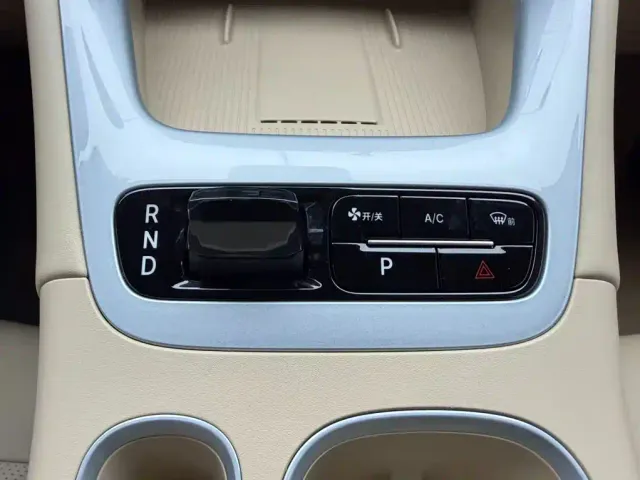 Geely Starry Wish — Фото автомобиля 13