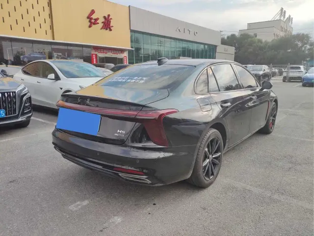 Hongqi H5 — Фото автомобиля 4