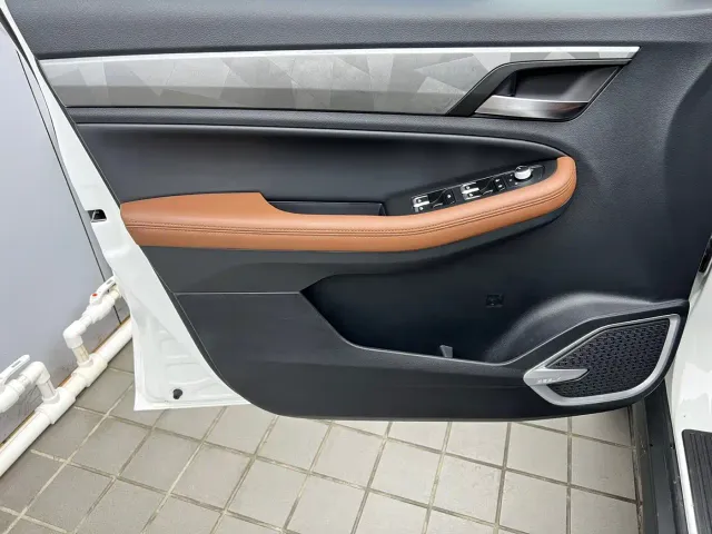Geely Vision X6 — Фото автомобиля 15