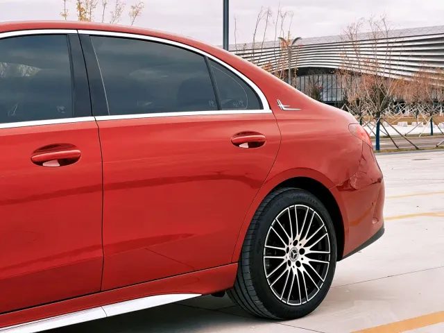 Mercedes-Benz C-Class — Фото автомобиля 16