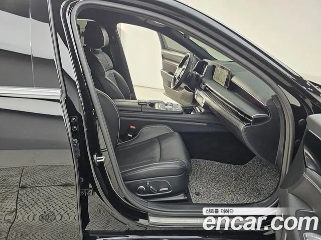 Genesis G90 Бензин 3.5 турбо AWD — Фото автомобиля 10