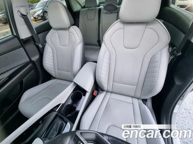 Hyundai Avante CN7 — Фото автомобиля 8
