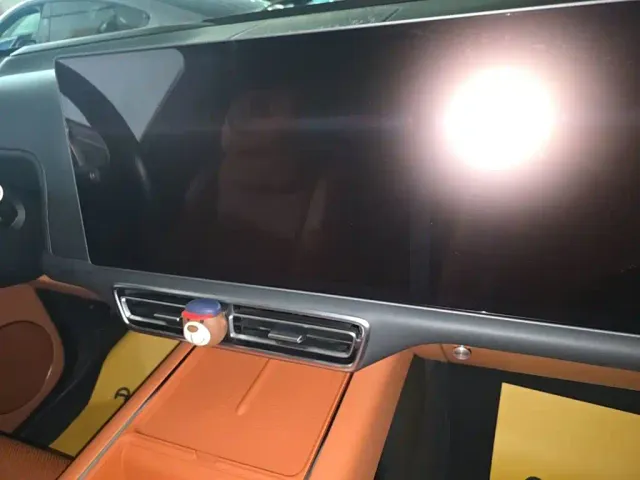 Li Auto L9 — Фото автомобиля 12