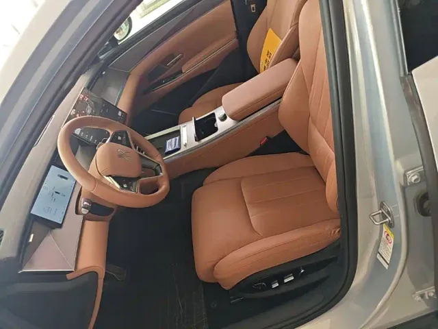 BYD Han L — Фото автомобиля 10