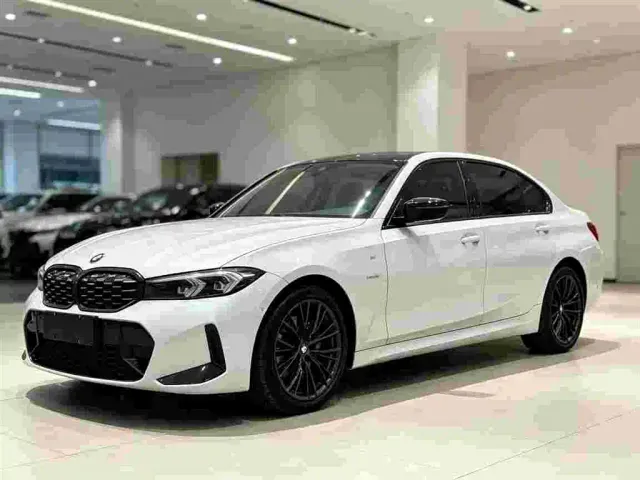 Фотография автомобиля — BMW 3 Series