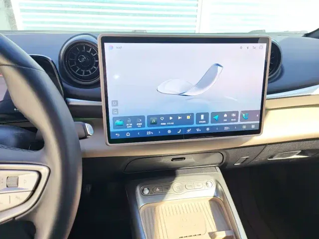 BYD Dolphin — Фото автомобиля 12