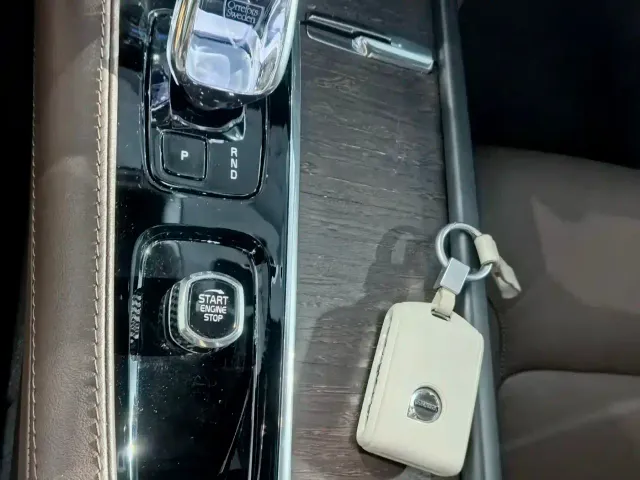 Volvo V90 — Фото автомобиля 17
