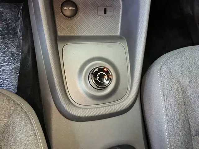 Wuling Hongguang — Фото автомобиля 13