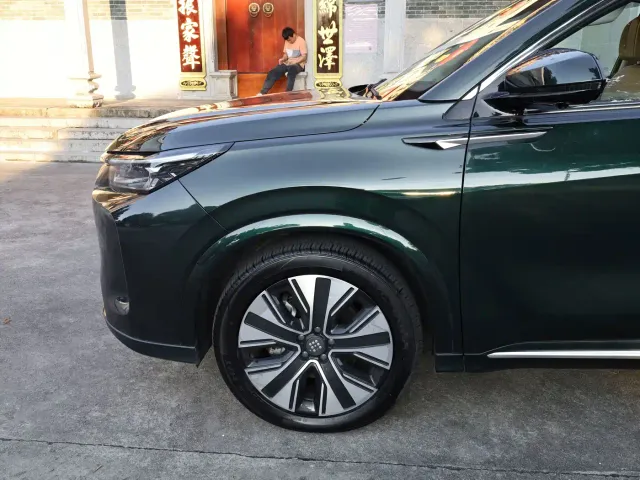 Landian E5 PLUS — Фото автомобиля 23