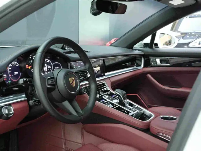 Porsche Panamera — Фото автомобиля 8