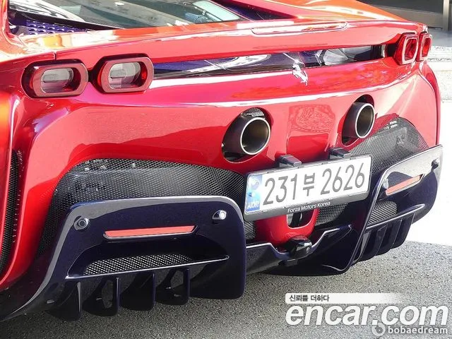 Ferrari SF90 — Фото автомобиля 18