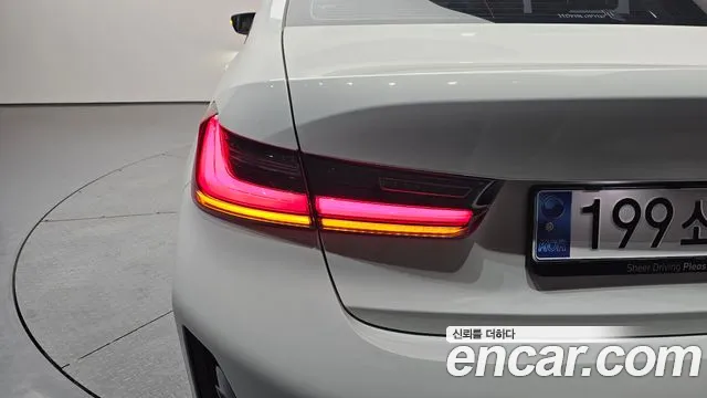 BMW 3-Series 3 серия (G20) 320i M Sport — Фото автомобиля 21