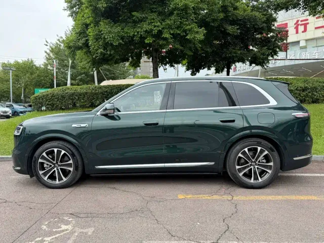 Aito M7 — Фото автомобиля 3