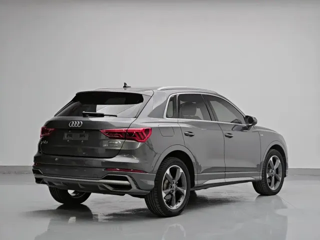 Audi Q3 — Фото автомобиля 5