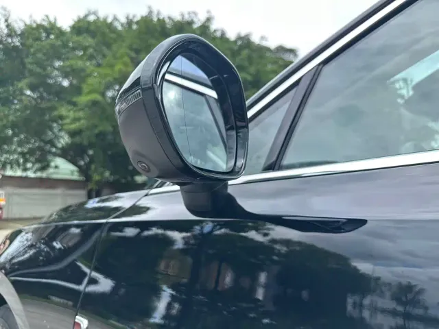 Hongqi H5 — Фото автомобиля 23