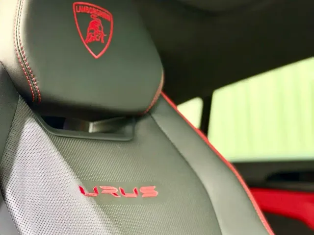 Lamborghini Urus — Фото автомобиля 11