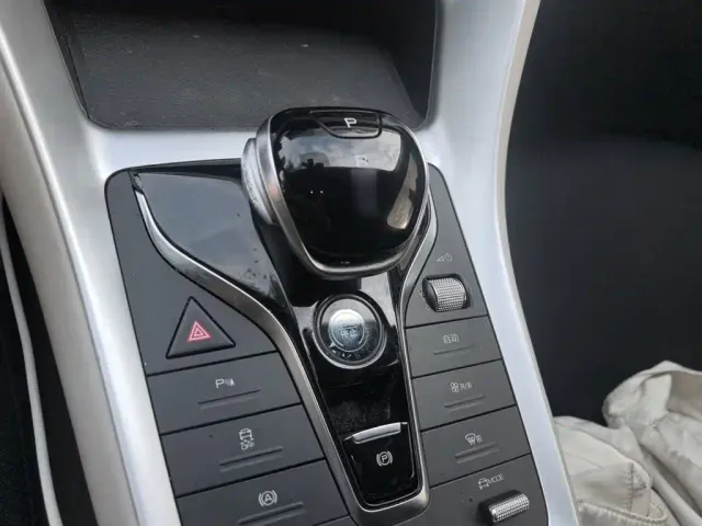 BYD Song Pro — Фото автомобиля 6