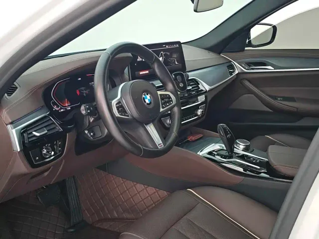 BMW 5 Series — Фото автомобиля 4