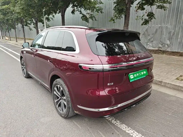 Aito M7 — Фото автомобиля 4