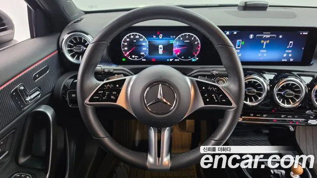 Mercedes-Benz A-Class W177 — Фото автомобиля 12