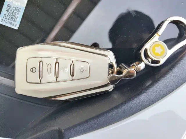 Geely Emgrand — Фото автомобиля 8