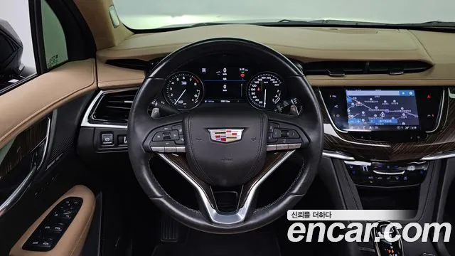 Cadillac XT6 — Фото автомобиля 9