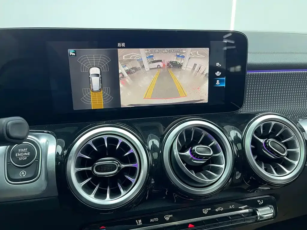 Mercedes-Benz Mercedes-Benz GLB 2022 Model GLB 200 Dynamic Edition — Фото автомобиля 30