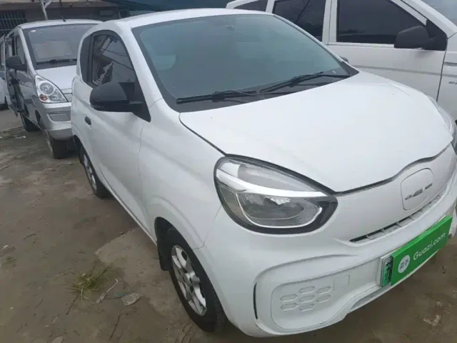 Roewe Clever — Фото автомобиля 3