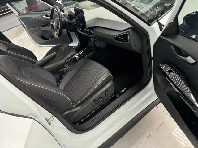 Volkswagen ID.3 — Фото автомобиля 5