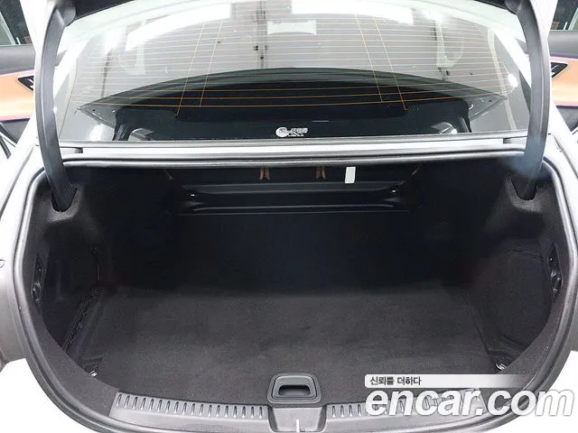 Mercedes-Benz E-Class W214 — Фото автомобиля 5