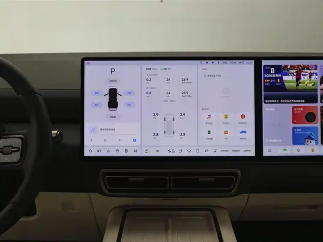 Li Auto MEGA — Фото автомобиля 16