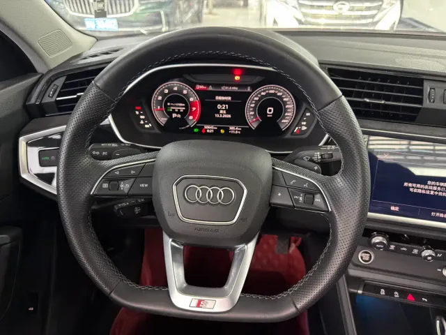 Audi Q3 Sportback — Фото автомобиля 13