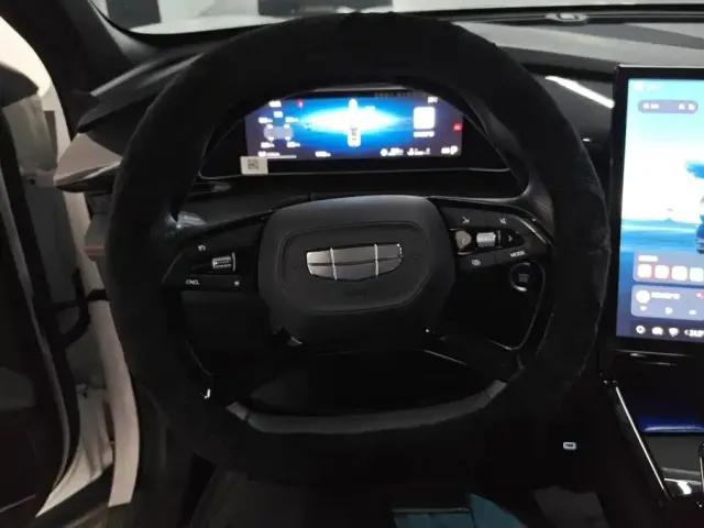 Geely Boyue — Фото автомобиля 15